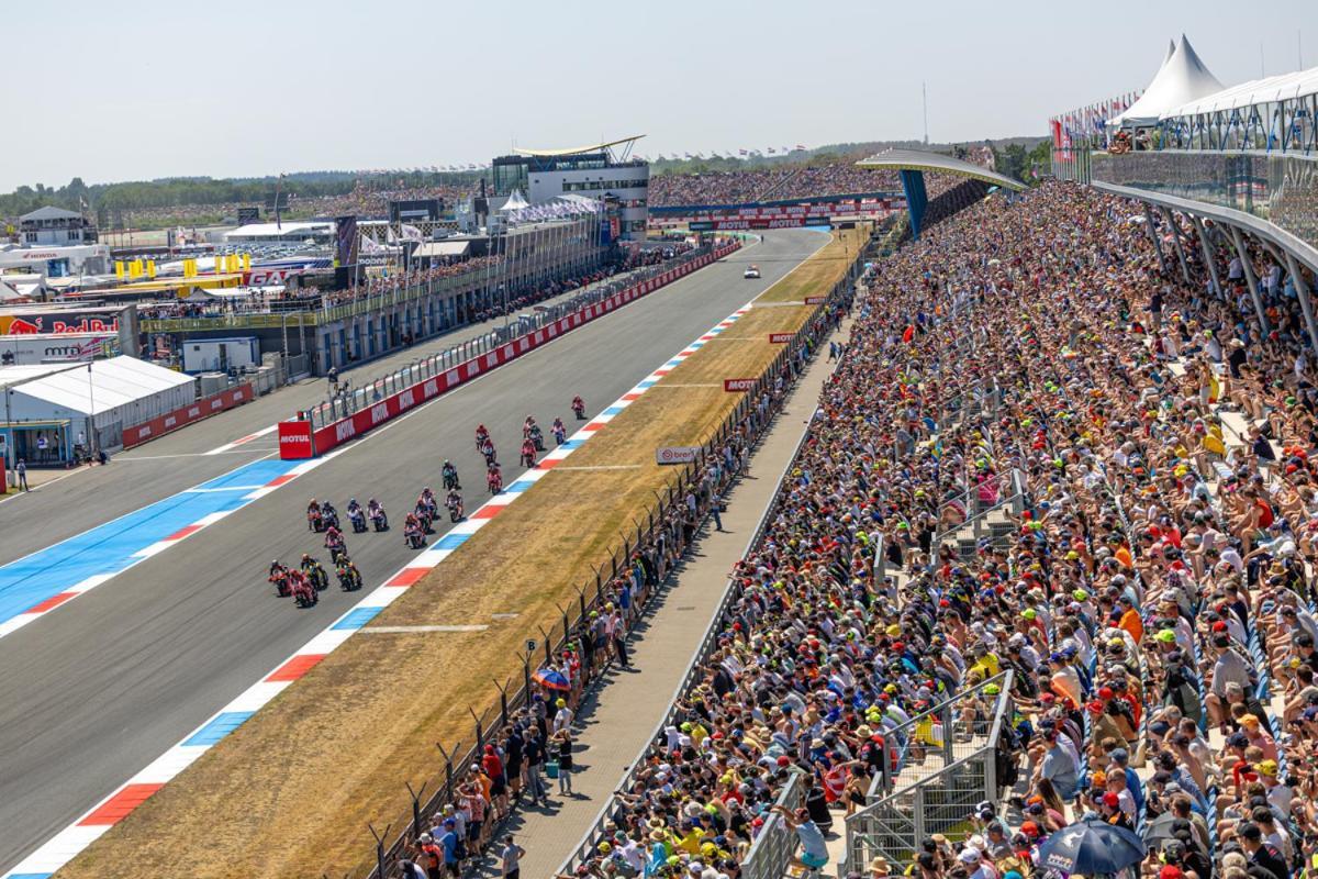 100 Jaar Tt Circuit Assen 2025 Glamping Incl Stroom ภายนอก รูปภาพ