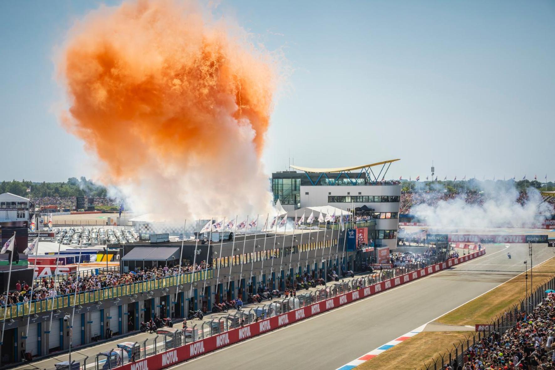 100 Jaar Tt Circuit Assen 2025 Glamping Incl Stroom ภายนอก รูปภาพ