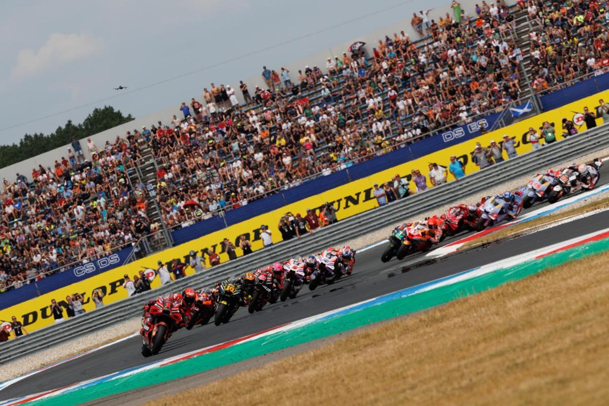 100 Jaar Tt Circuit Assen 2025 Glamping Incl Stroom ภายนอก รูปภาพ