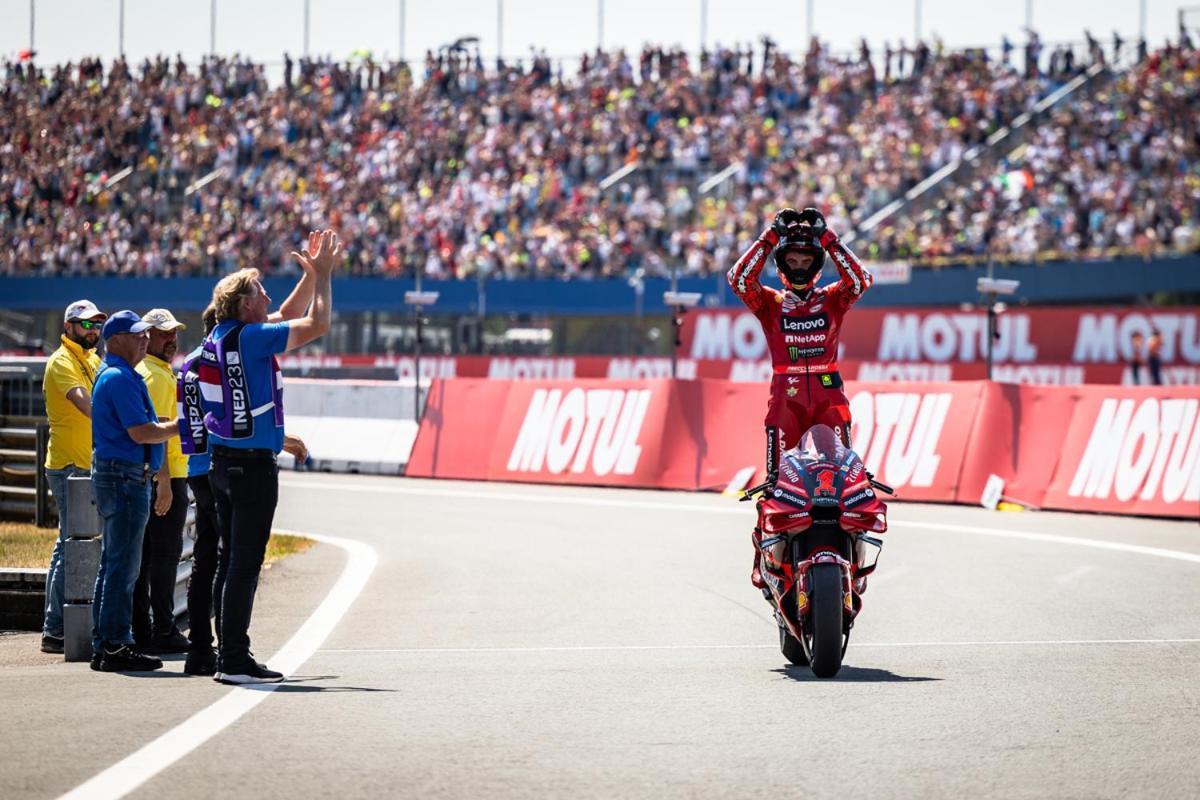 100 Jaar Tt Circuit Assen 2025 Glamping Incl Stroom ภายนอก รูปภาพ